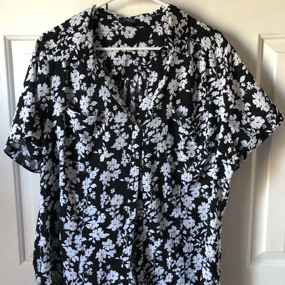 Women’s blouse